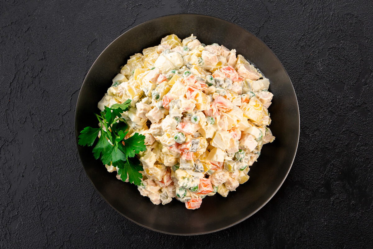 Салат Столичный с курицей